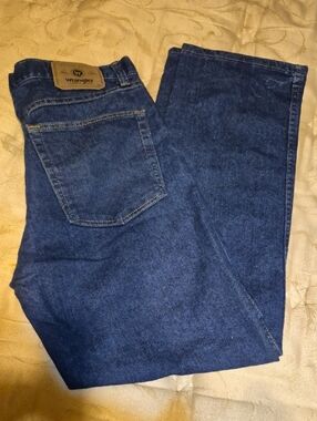 Wrangler Men's Indigo Straight-Leg Jeans